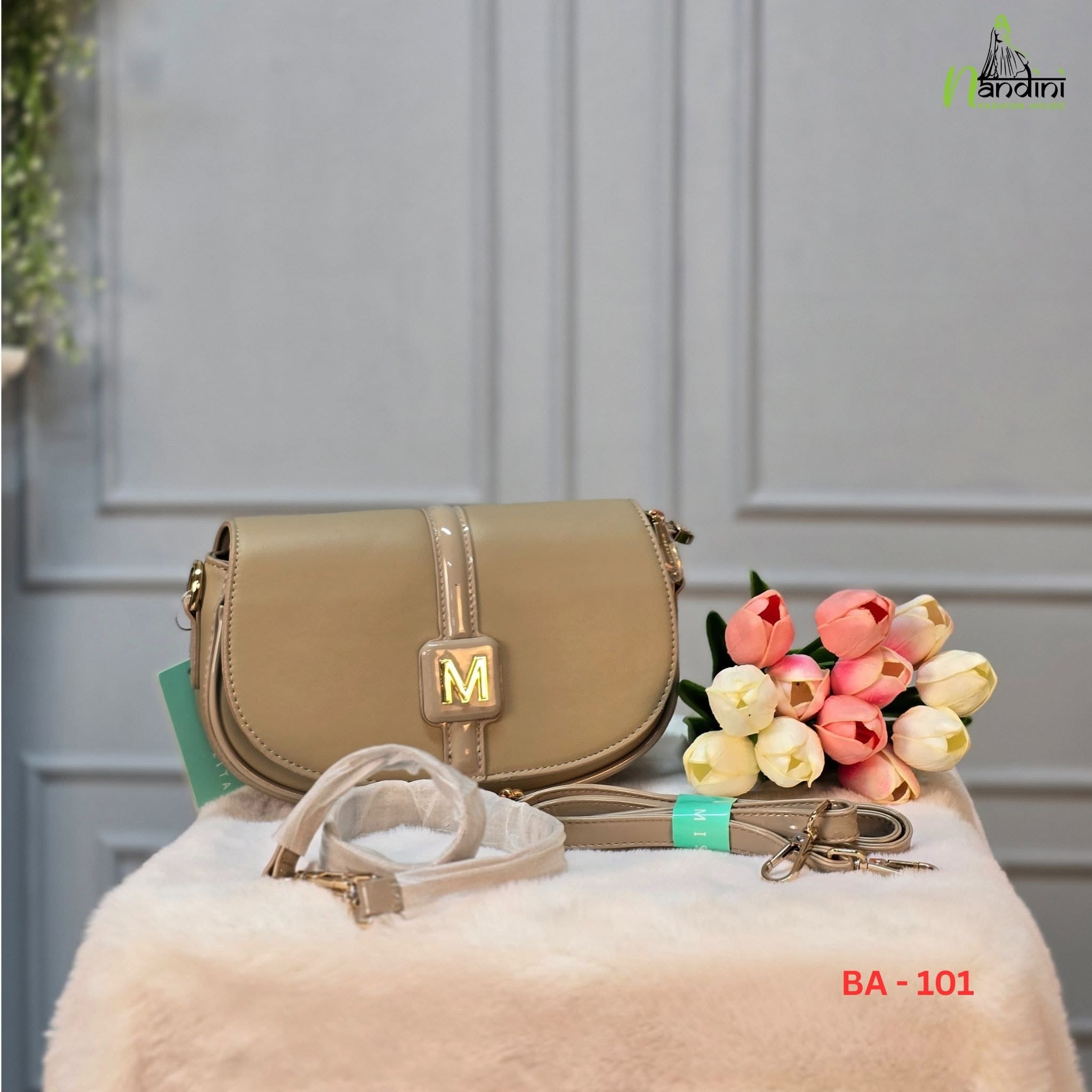 Classic Beige M-Satchel