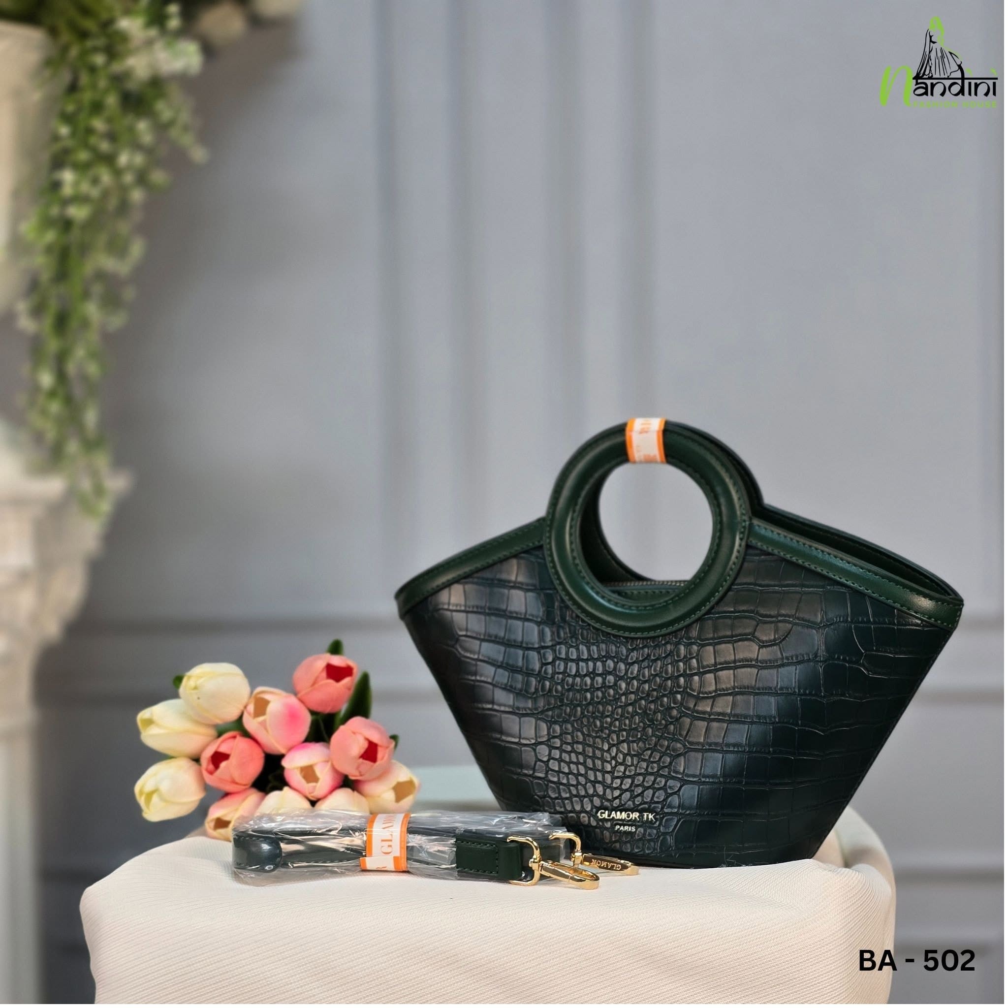 GLAMOR TK PARIS