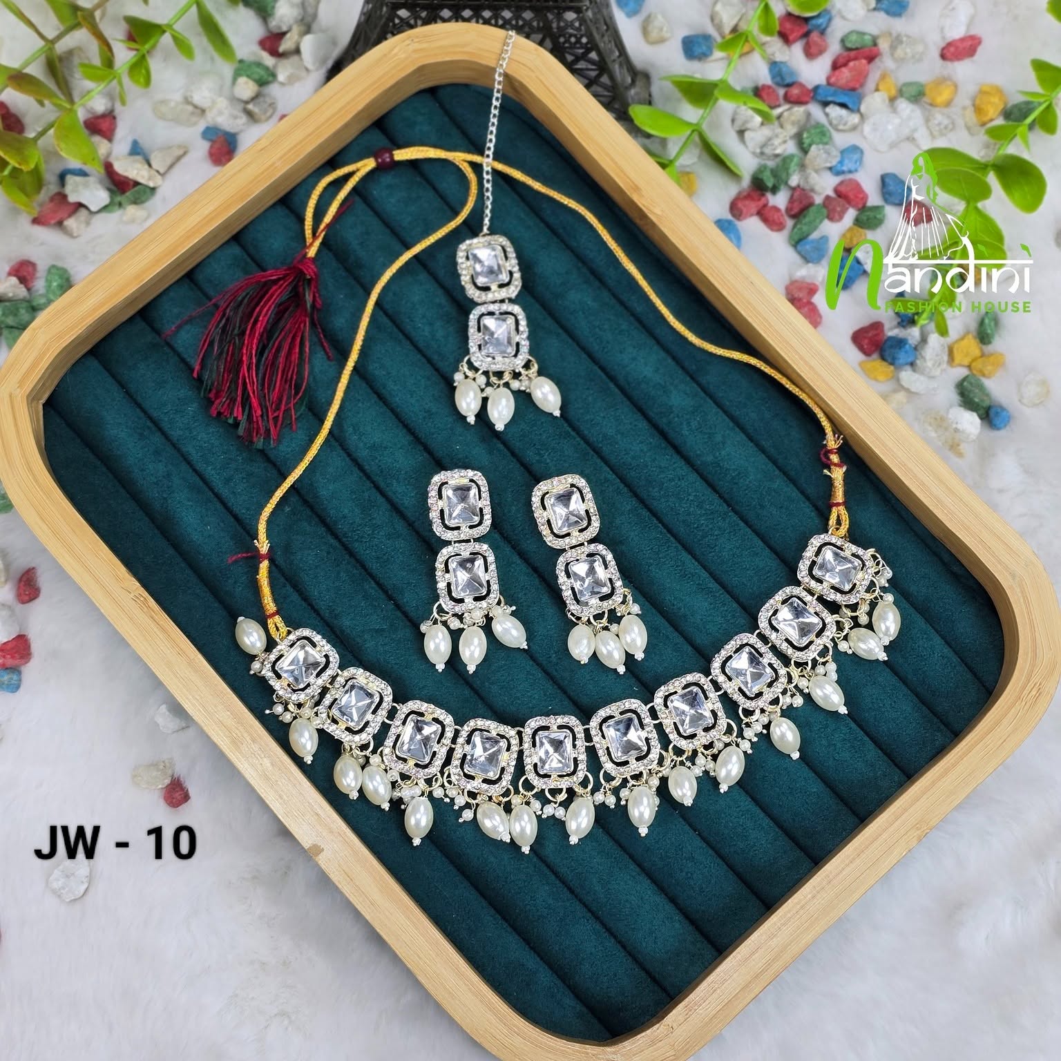 Pearl Jewelry Set with Maang Tikka