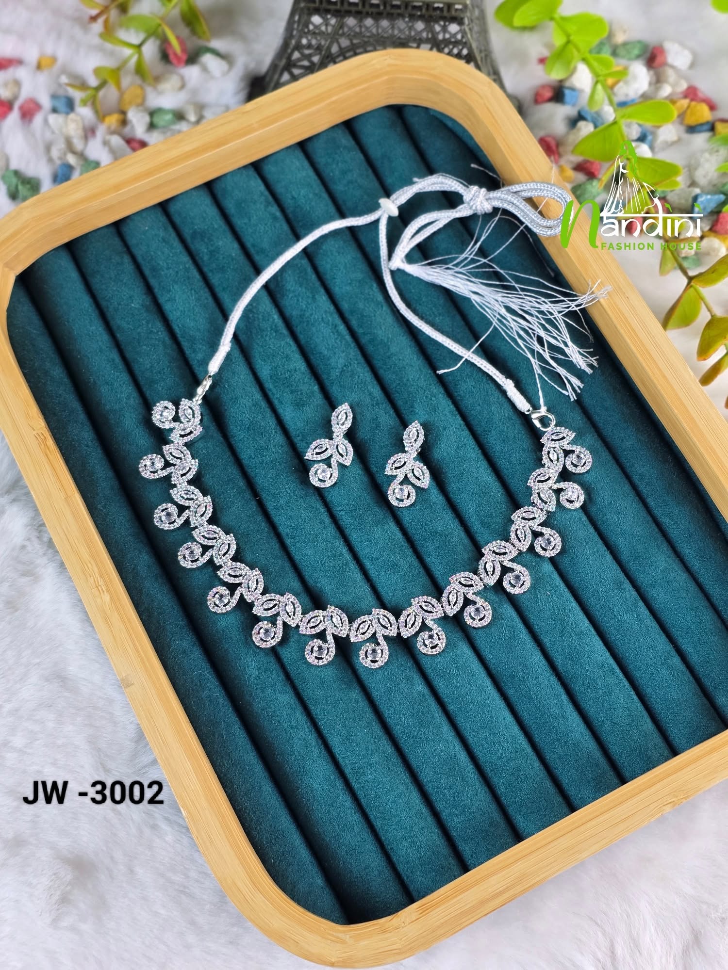 Elegant Leaf- Necklace Set