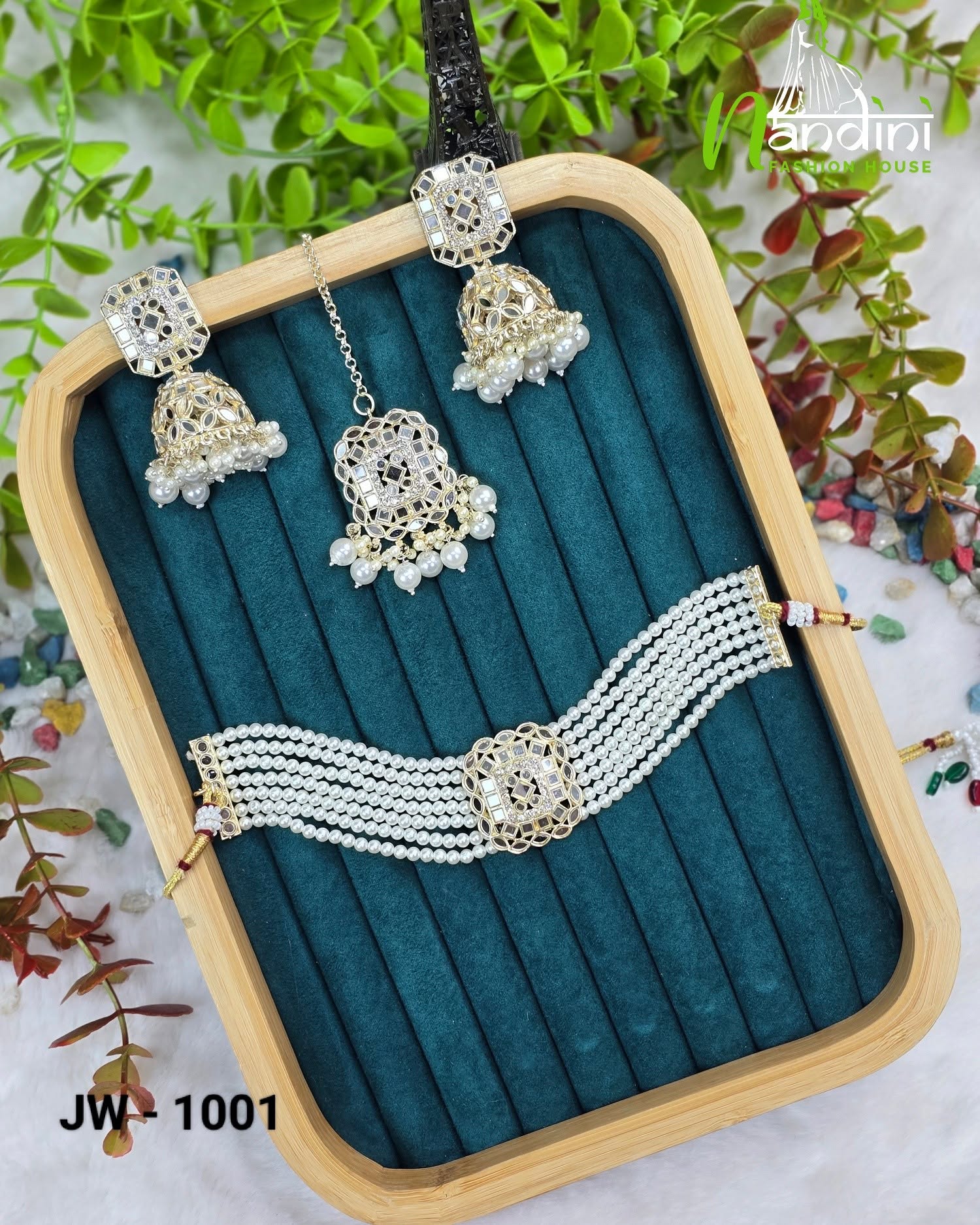 Mirror-Work Choker Set